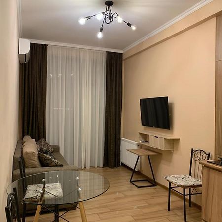 Melikishvili Str. Apartment Tbilisi Buitenkant foto