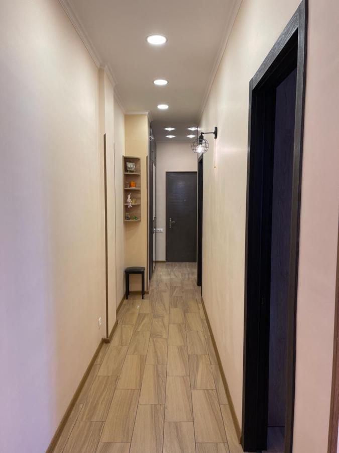 Melikishvili Str. Apartment Tbilisi Buitenkant foto