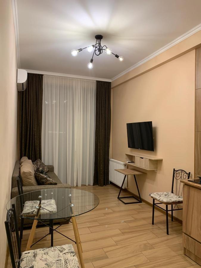 Melikishvili Str. Apartment Tbilisi Buitenkant foto